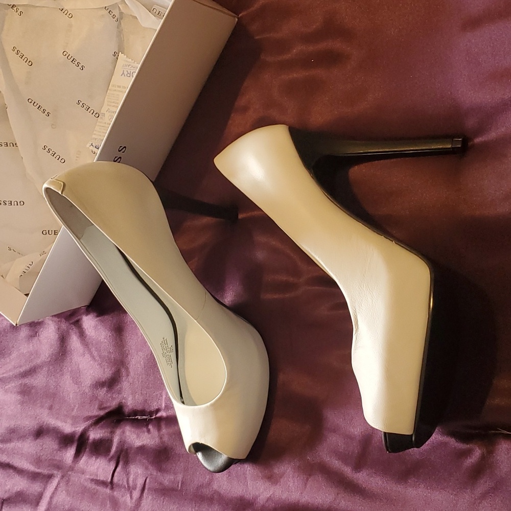 Shoes - Picture 3 of 3